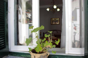 Meteora Mansion - Traditional Apt 3BD - Rocks View